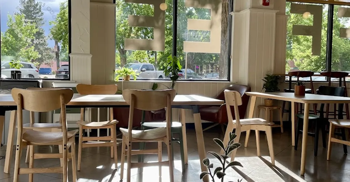 The Fox Den: No Waste Cafe & Roastery
