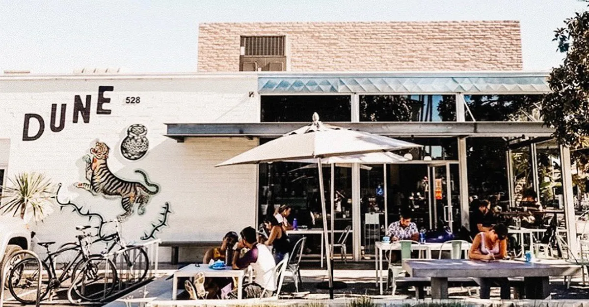 The Coffee Bean & Tea Leaf
