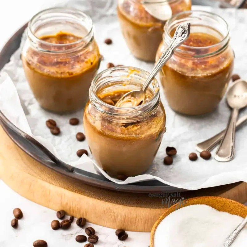 Four glass pots with Coffee Caramel Brûlée 